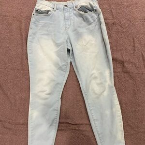 Light wash Mudd jeans, size 13